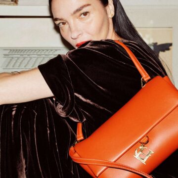 the-victoria-bag’s-regal-inspiration:-classic-envelopes the-victoria-bag’s-regal-inspiration:-classic-envelopes