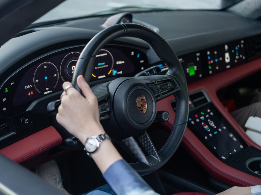 porsche-centre-bahrain-and-qannati-present-time-in-motion porsche-centre-bahrain-and-qannati-present-time-in-motion